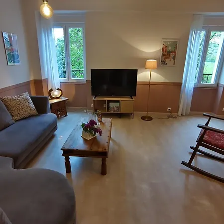 Grand Avec Jardin Apartament